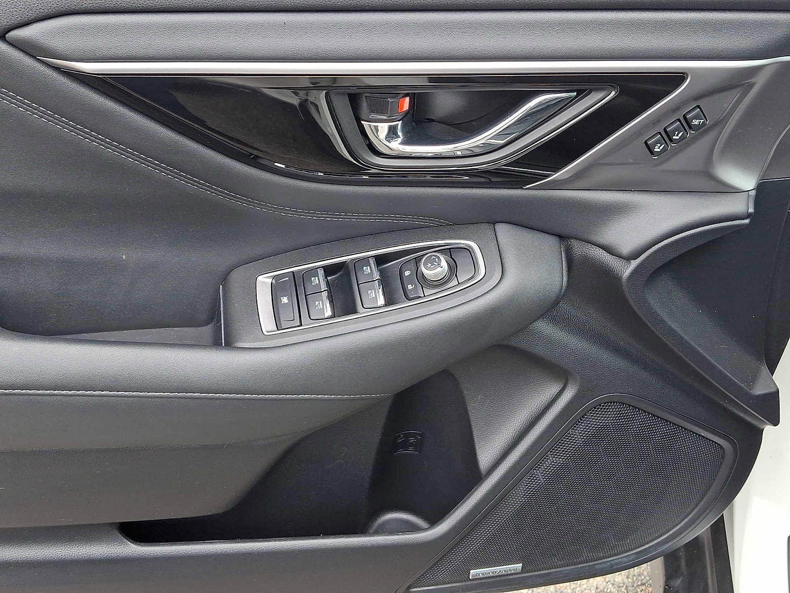 Used 2020 Subaru Outback Limited image 14