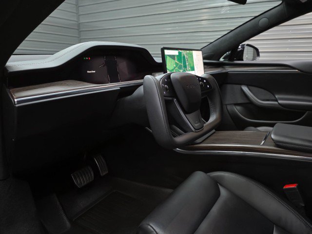 Used 2022 Tesla Model S AWD/4WD image 10