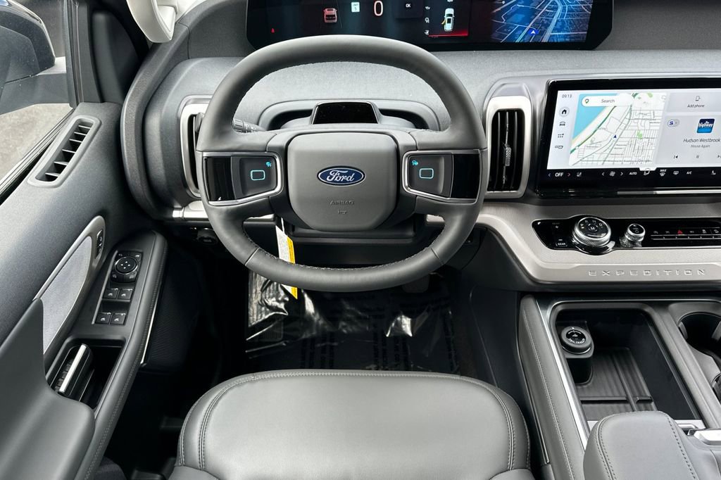 New 2026 Ford Expedition Active image 11