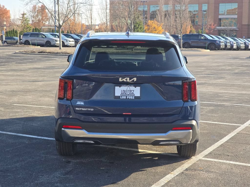 New 2026 Kia Sorento S w/ S Panoramic Sunroof Package FWD image 16