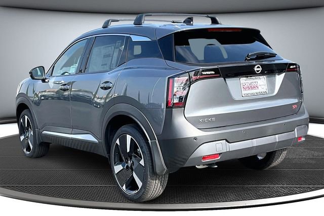 New 2026 Nissan Kicks SR image 3