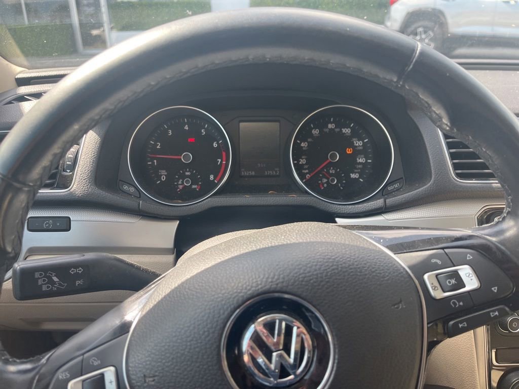 Used 2019 Volkswagen Passat 2.0T Wolfsburg w/ Wheels & Sunroof Package FWD image 17