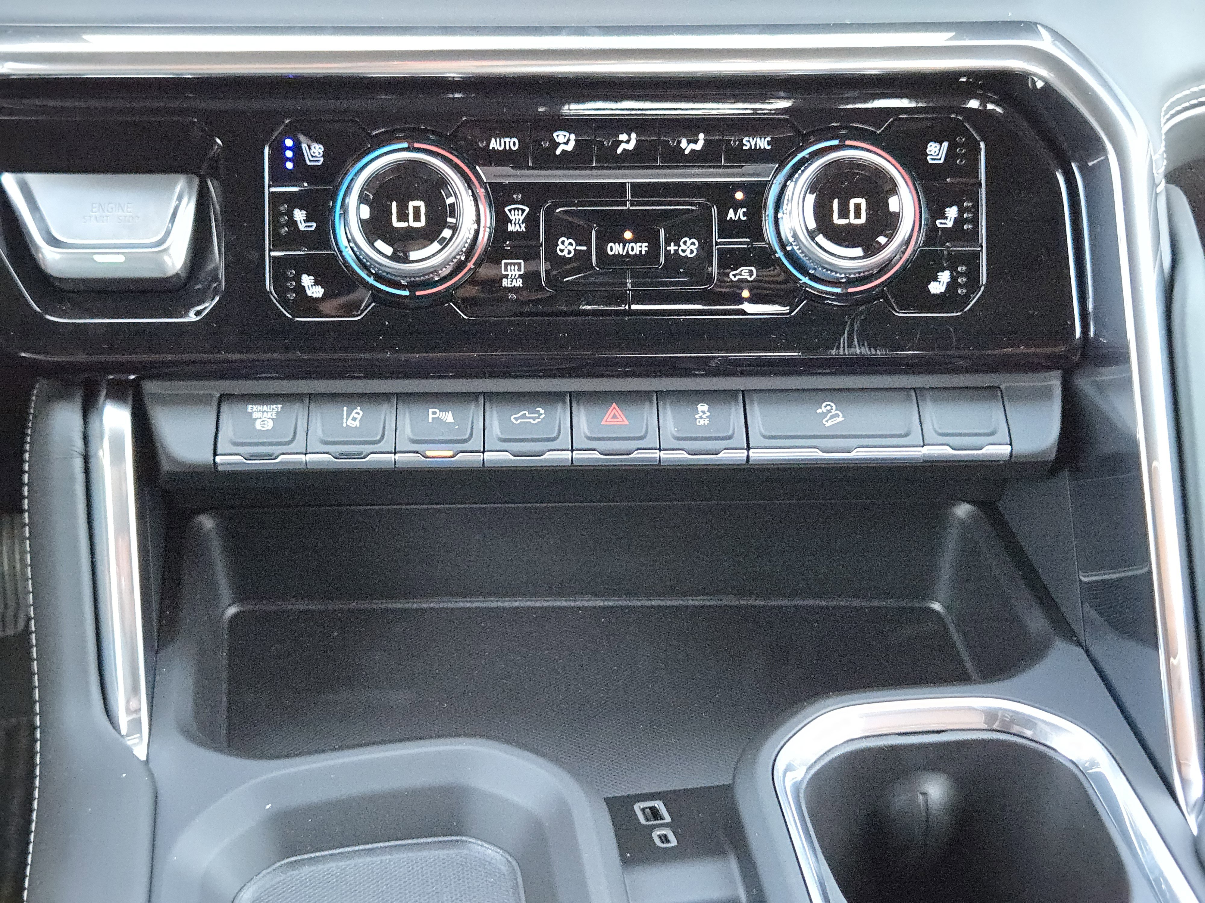 New 2026 GMC Sierra 2500 Denali Ultimate image 15