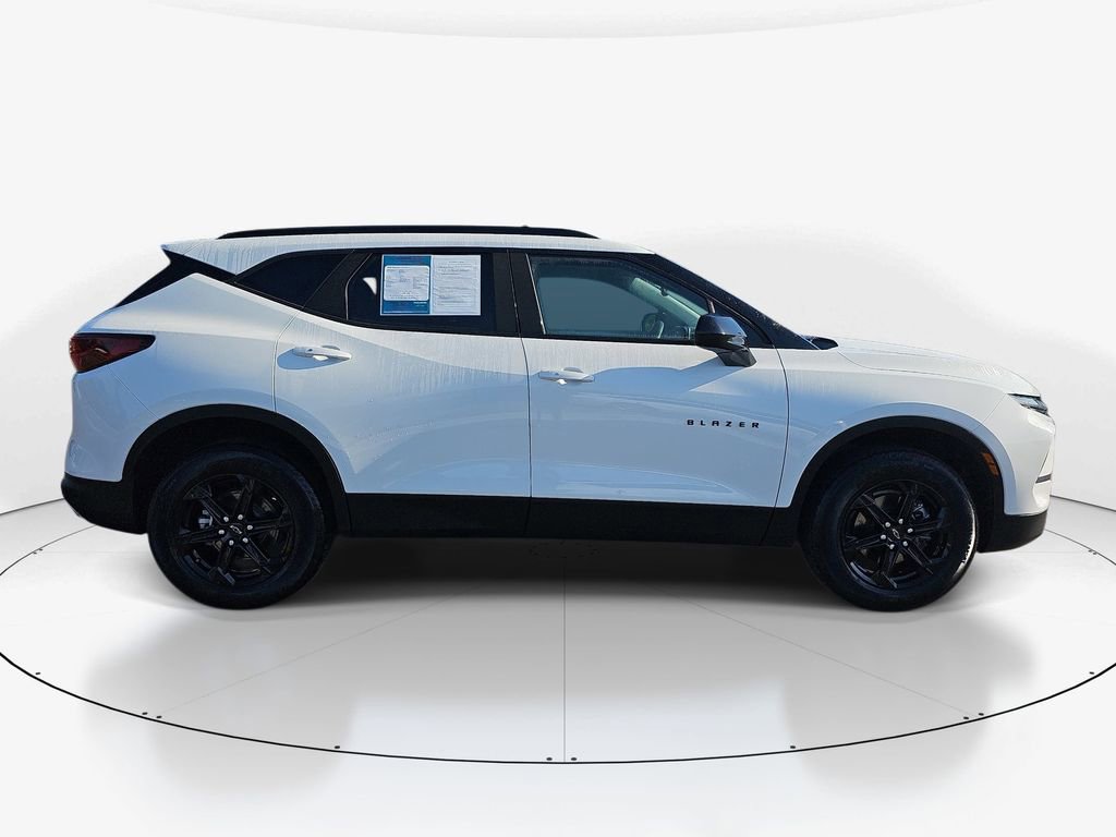Used 2024 Chevrolet Blazer LT w/ Convenience Package image 4
