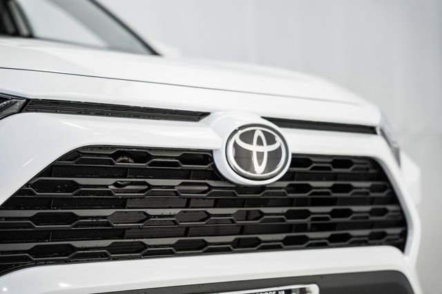 New 2025 Toyota RAV4 XLE image 10