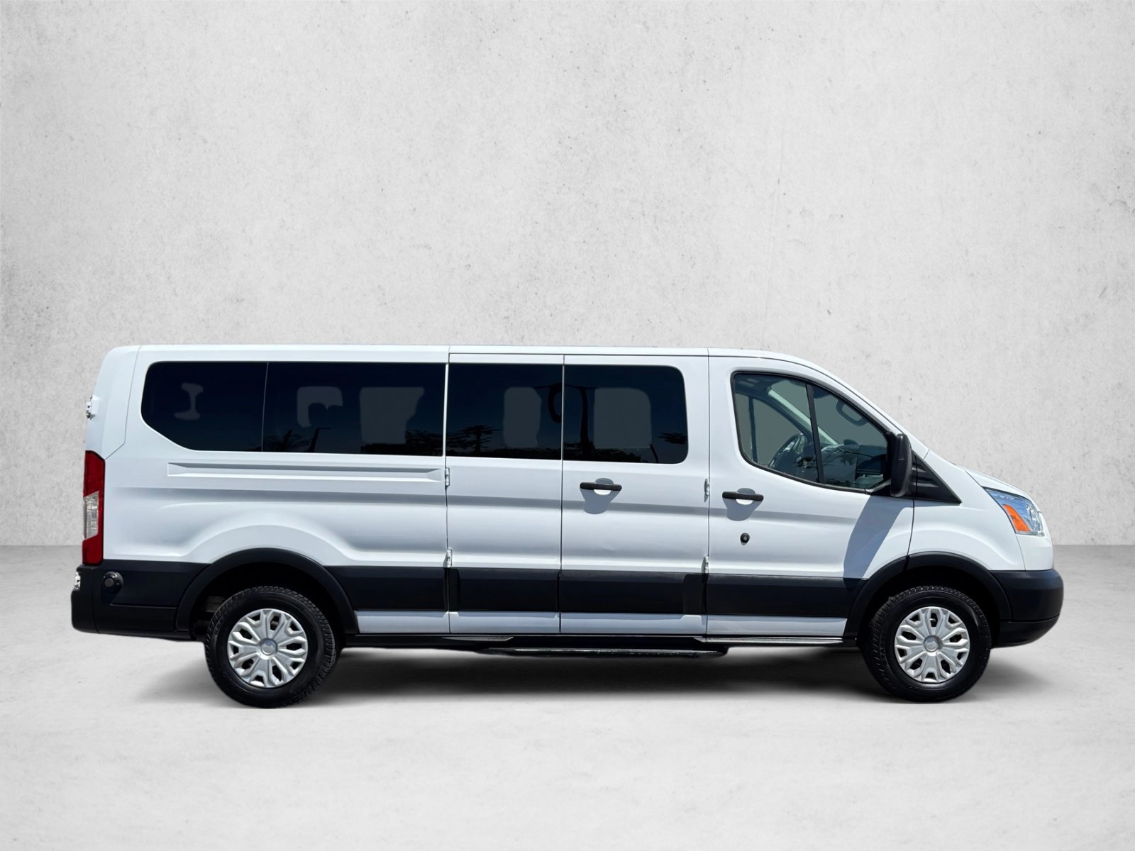 Used 2019 Ford Transit 350 XLT RWD video 4