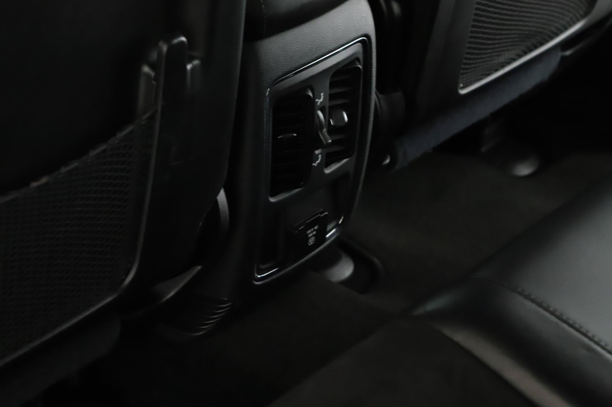 Certified 2022 Jeep Grand Cherokee Laredo X AWD/4WD image 6