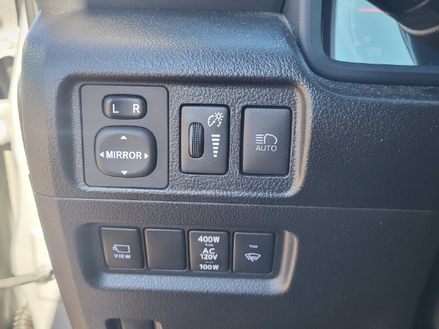 Used 2022 Toyota 4Runner Limited AWD/4WD image 22
