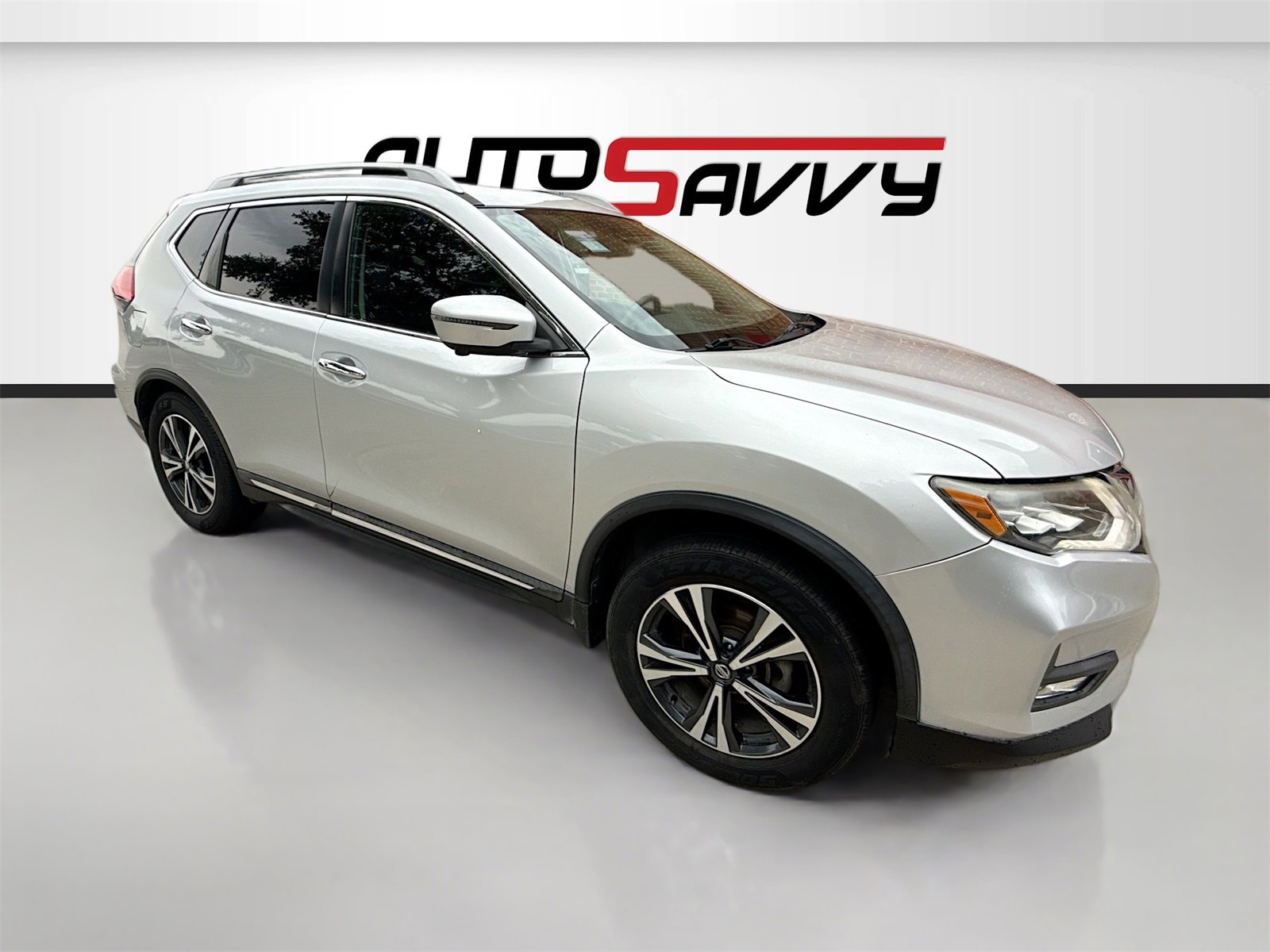 Used 2017 Nissan Rogue SL