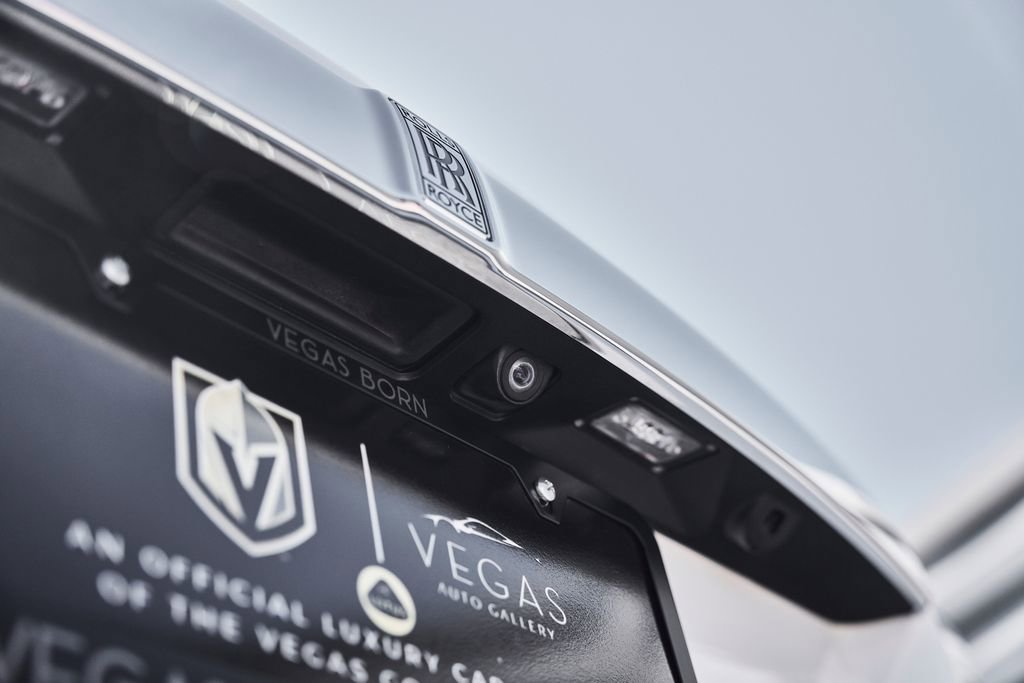 Used 2020 Rolls-Royce Wraith RWD image 13