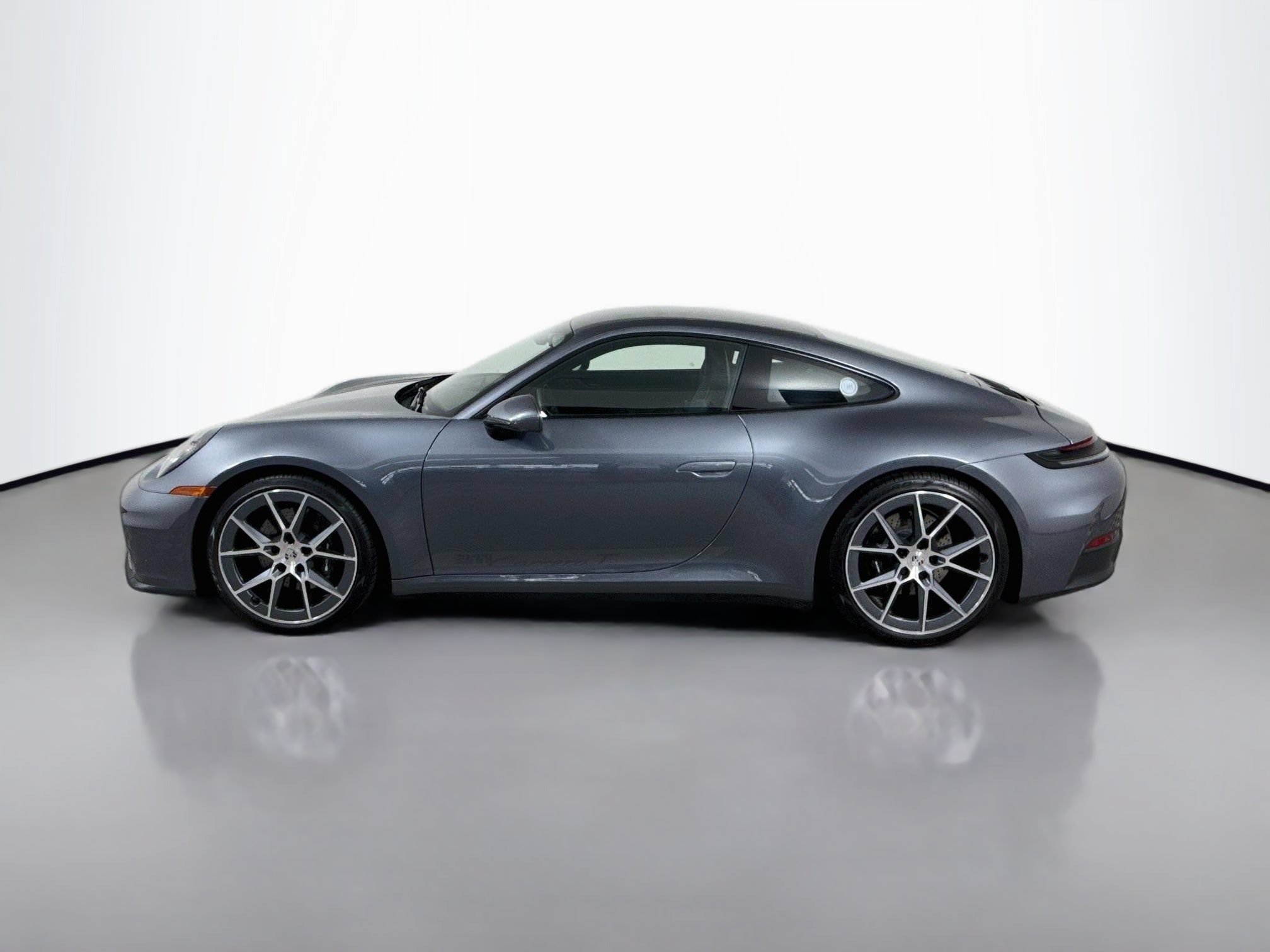 Certified 2025 Porsche 911 Carrera T RWD image 2