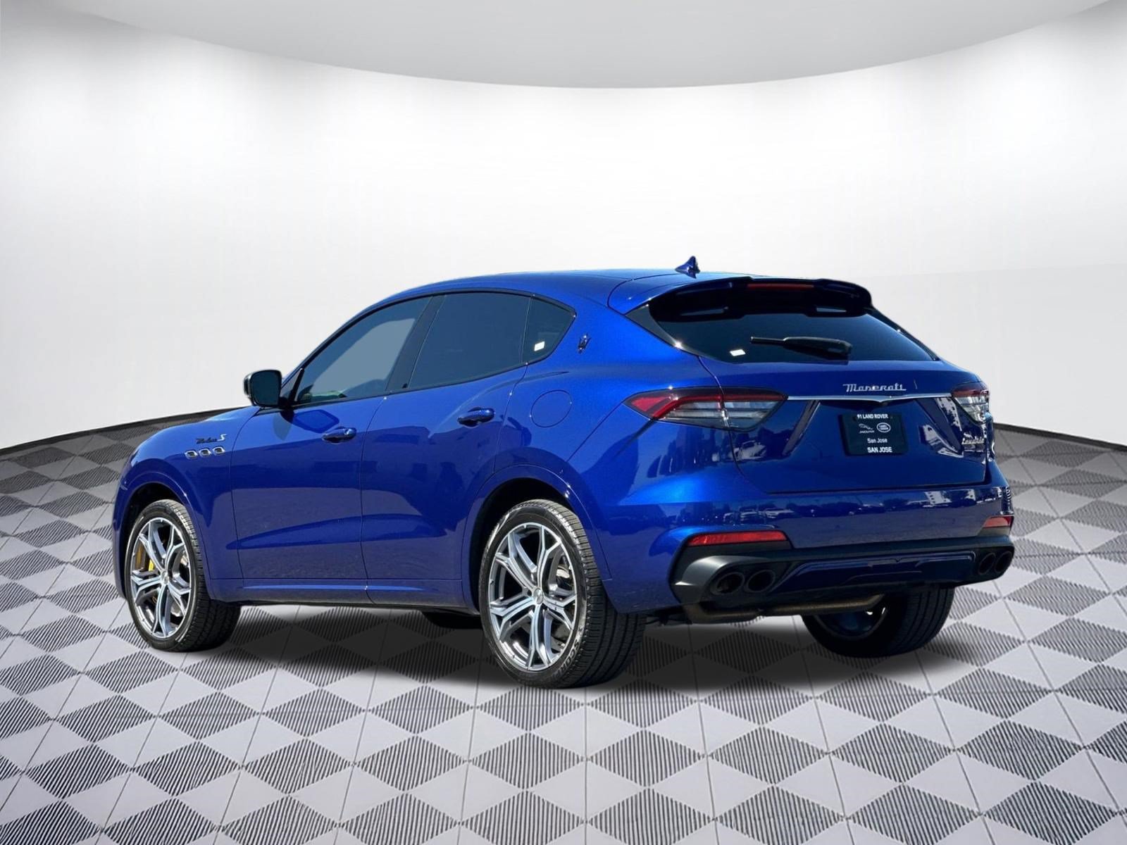 Used 2022 Maserati Levante Modena S AWD/4WD image 3