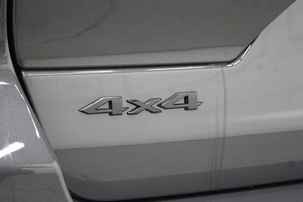 New 2026 Jeep Grand Cherokee Altitude AWD/4WD image 40