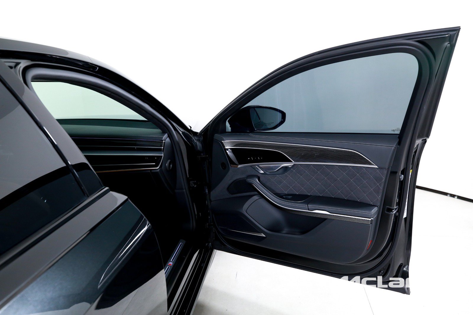 Used 2023 Audi S8 w/ S8 Comfort Plus Package AWD/4WD image 26