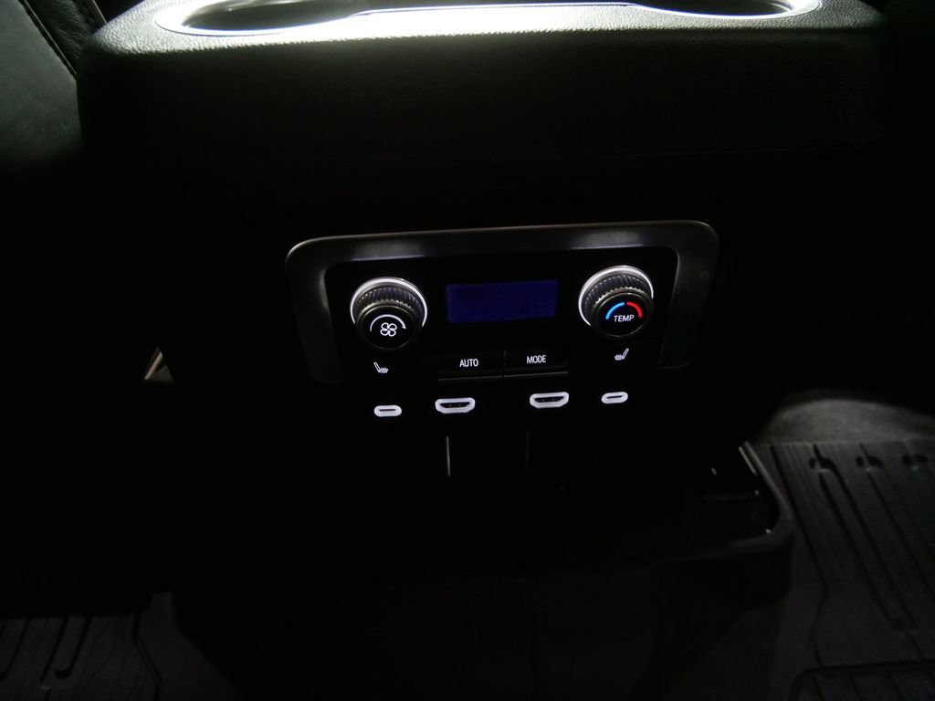 Used 2024 GMC Yukon XL Denali Ultimate image 21