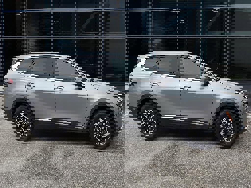 Used 2024 Kia Sportage LX image 8