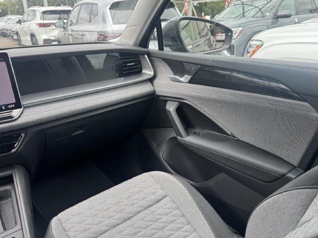 Used 2026 Volkswagen Tiguan S AWD/4WD image 12