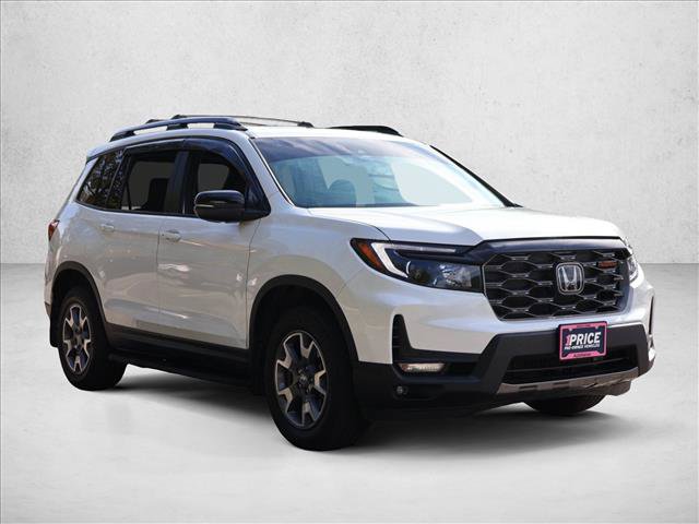 Used 2023 Honda Passport TrailSport image 3
