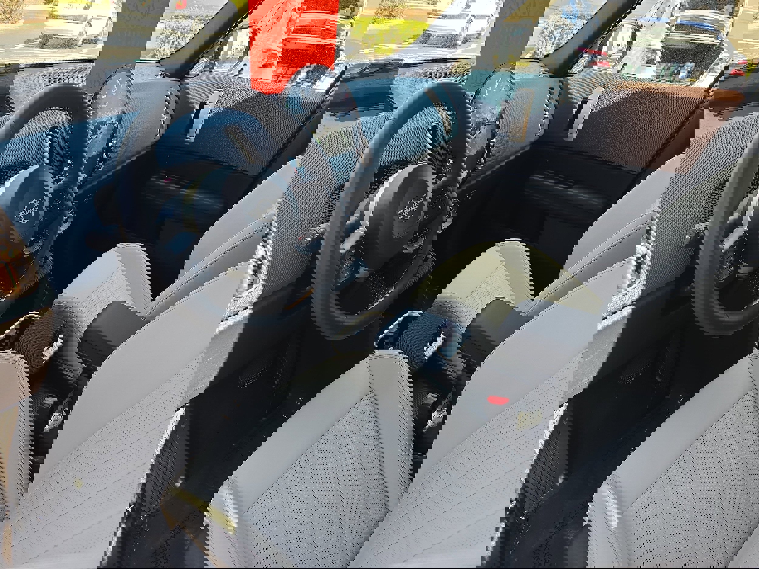 Certified 2025 MINI Cooper Countryman S w/ Comfort Package Max image 17