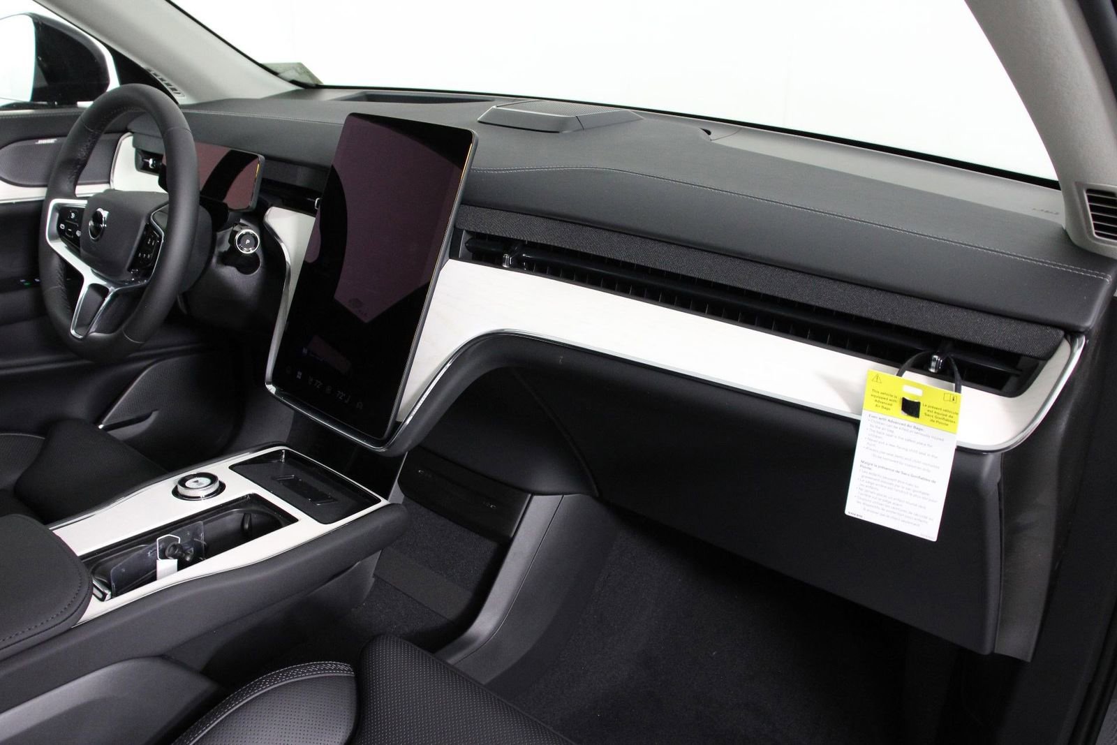 New 2026 Volvo EX90 Ultra AWD/4WD image 9