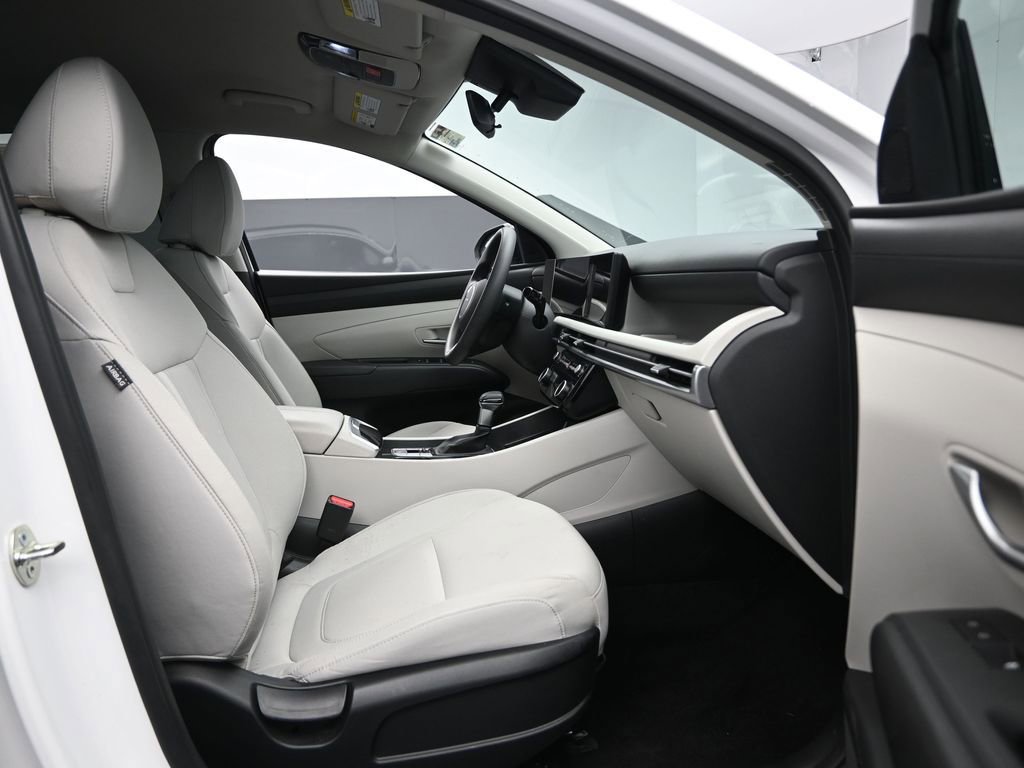 Used 2025 Hyundai Tucson SEL AWD/4WD image 31