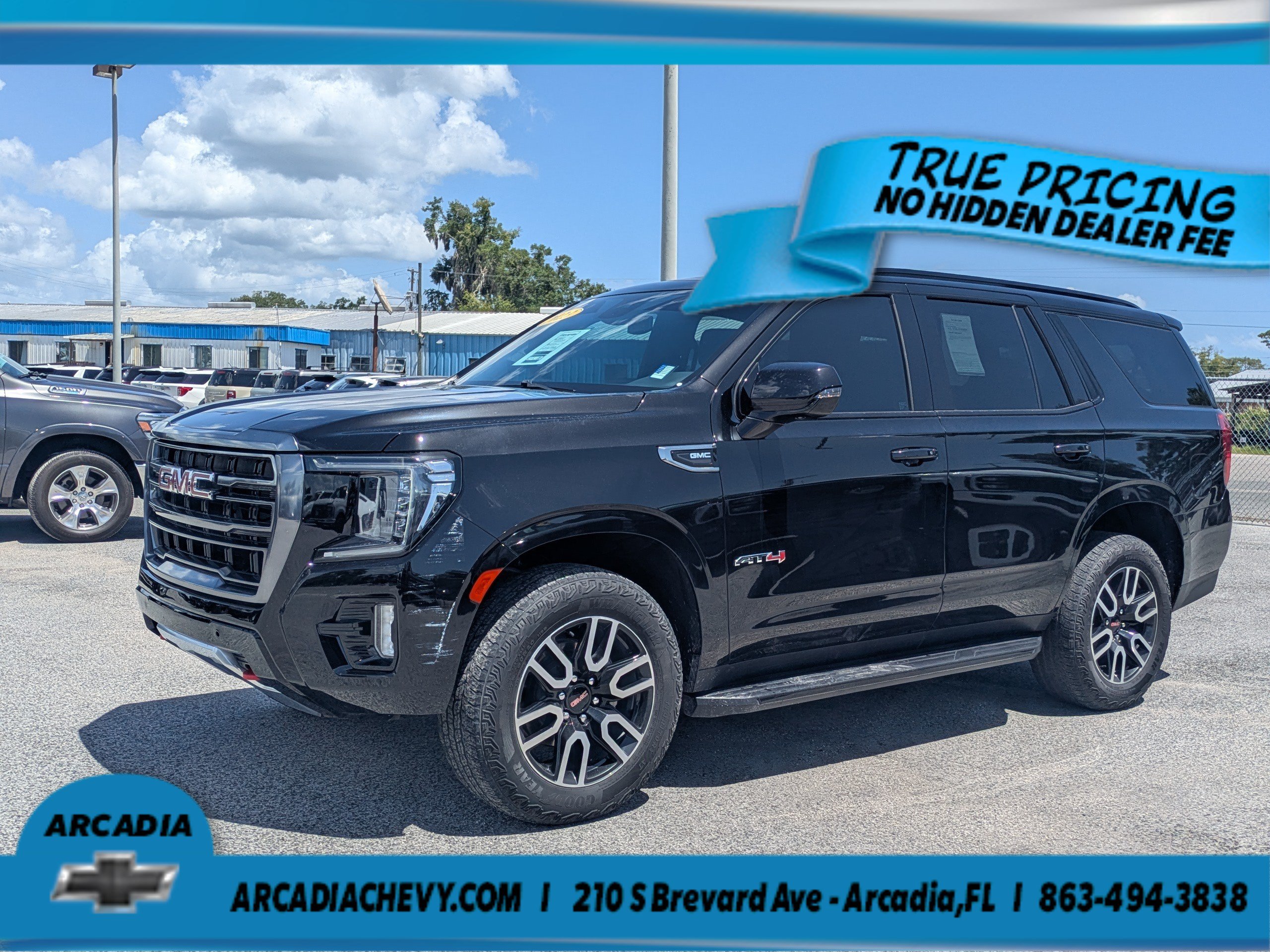 Used 2023 GMC Yukon AT4 AWD/4WD image 8