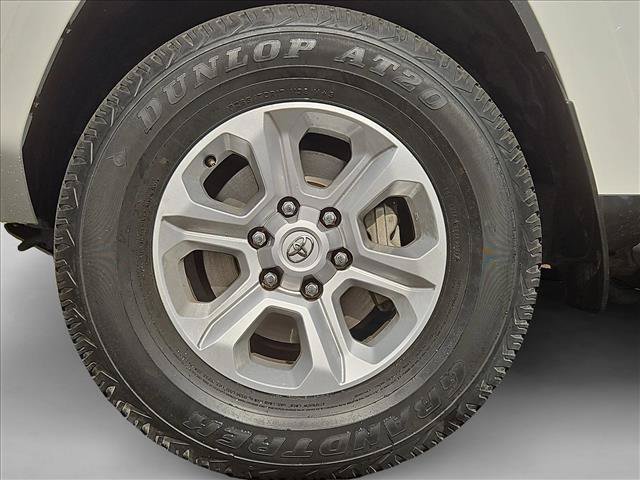 Certified 2023 Toyota 4Runner SR5 AWD/4WD image 30