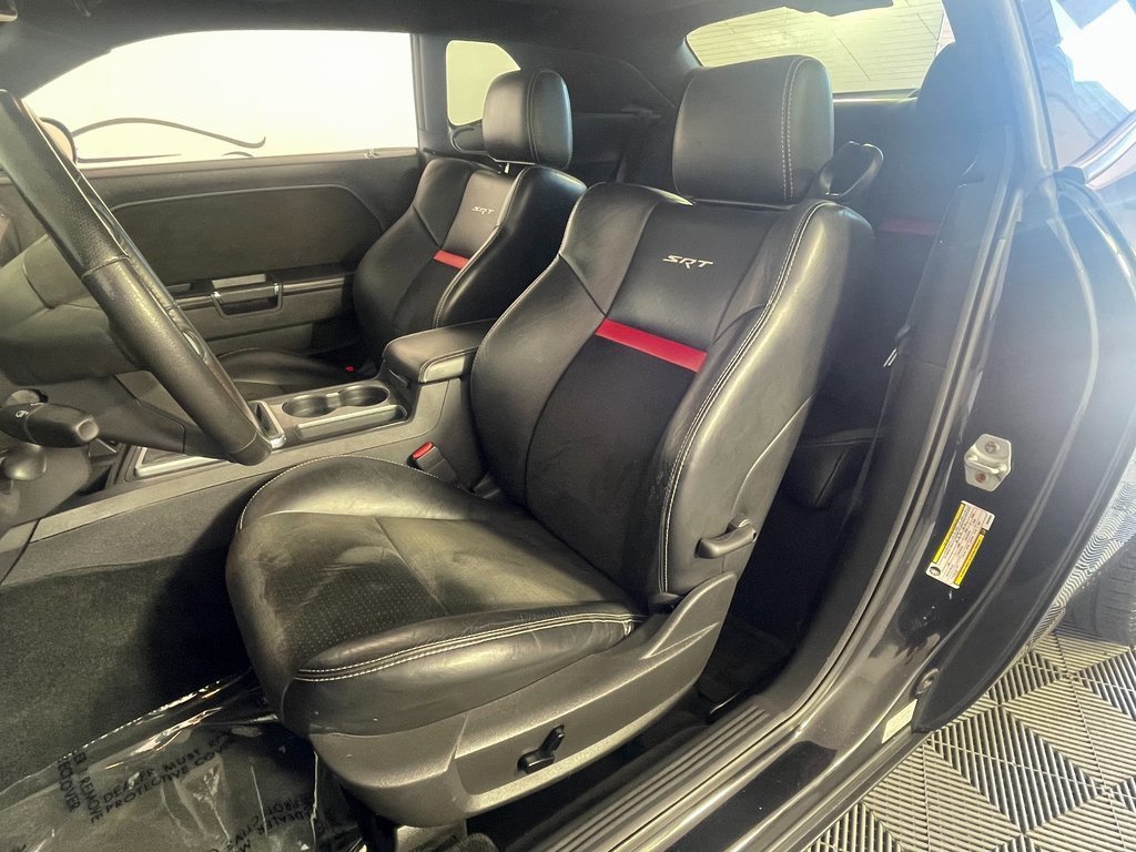 Used 2009 Dodge Challenger SRT8 w/ SRT Option Group II image 19