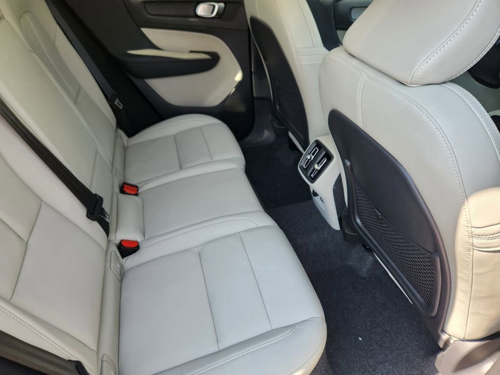 New 2026 Volvo XC40 B5 Plus w/ Protection Package Premier image 22