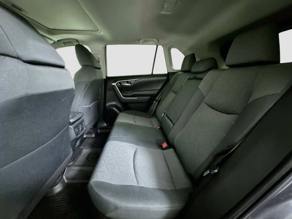 Used 2022 Toyota RAV4 XLE w/ Convenience Package AWD/4WD image 23