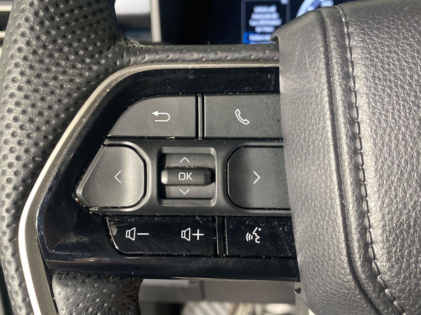 Used 2026 Toyota Sequoia Platinum AWD/4WD image 22