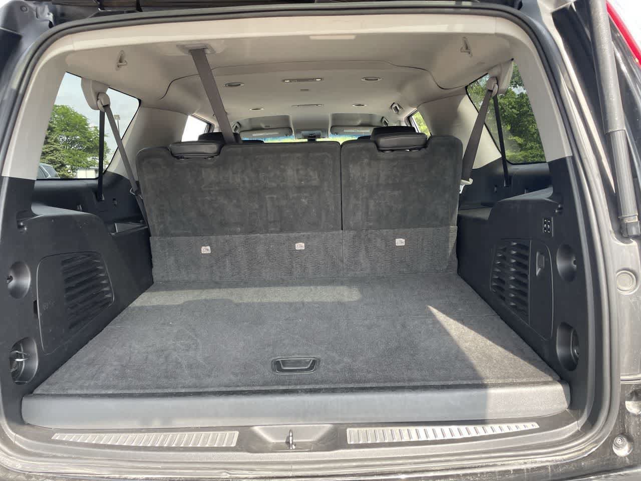 Used 2018 Cadillac Escalade ESV 4WD image 17