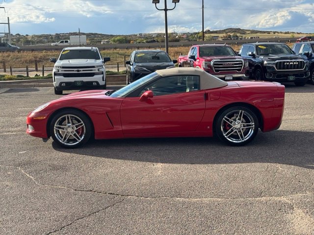 Used 2007 Chevrolet Corvette Convertible w/ Preferred Equipment Group RWD image 2