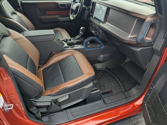 Used 2022 Ford Bronco Outer Banks image 12
