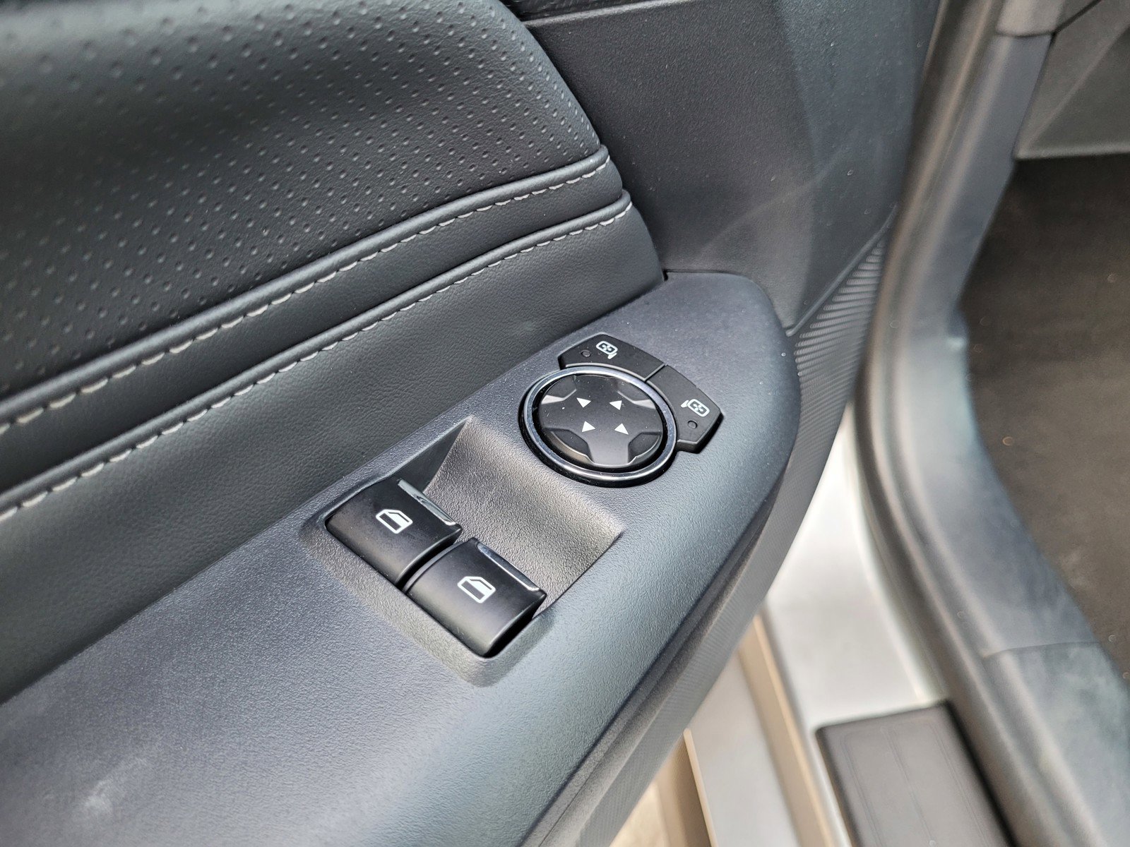 Used 2024 Ford Mustang Premium image 26