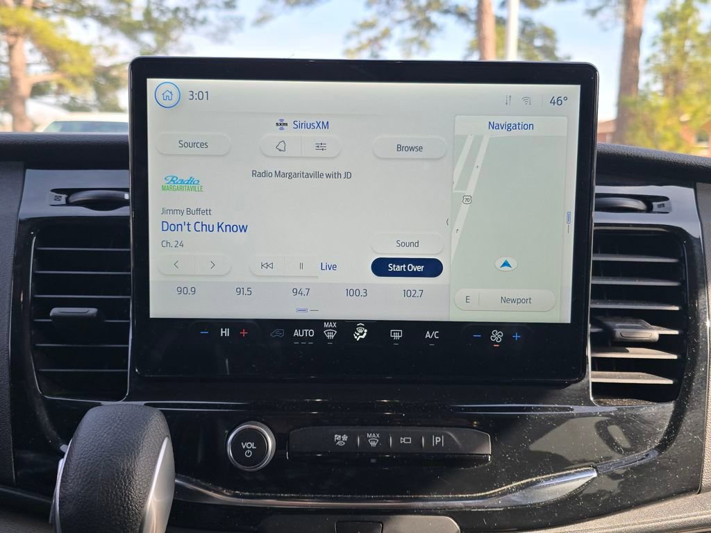 Used 2023 Ford Transit 350 XLT image 22