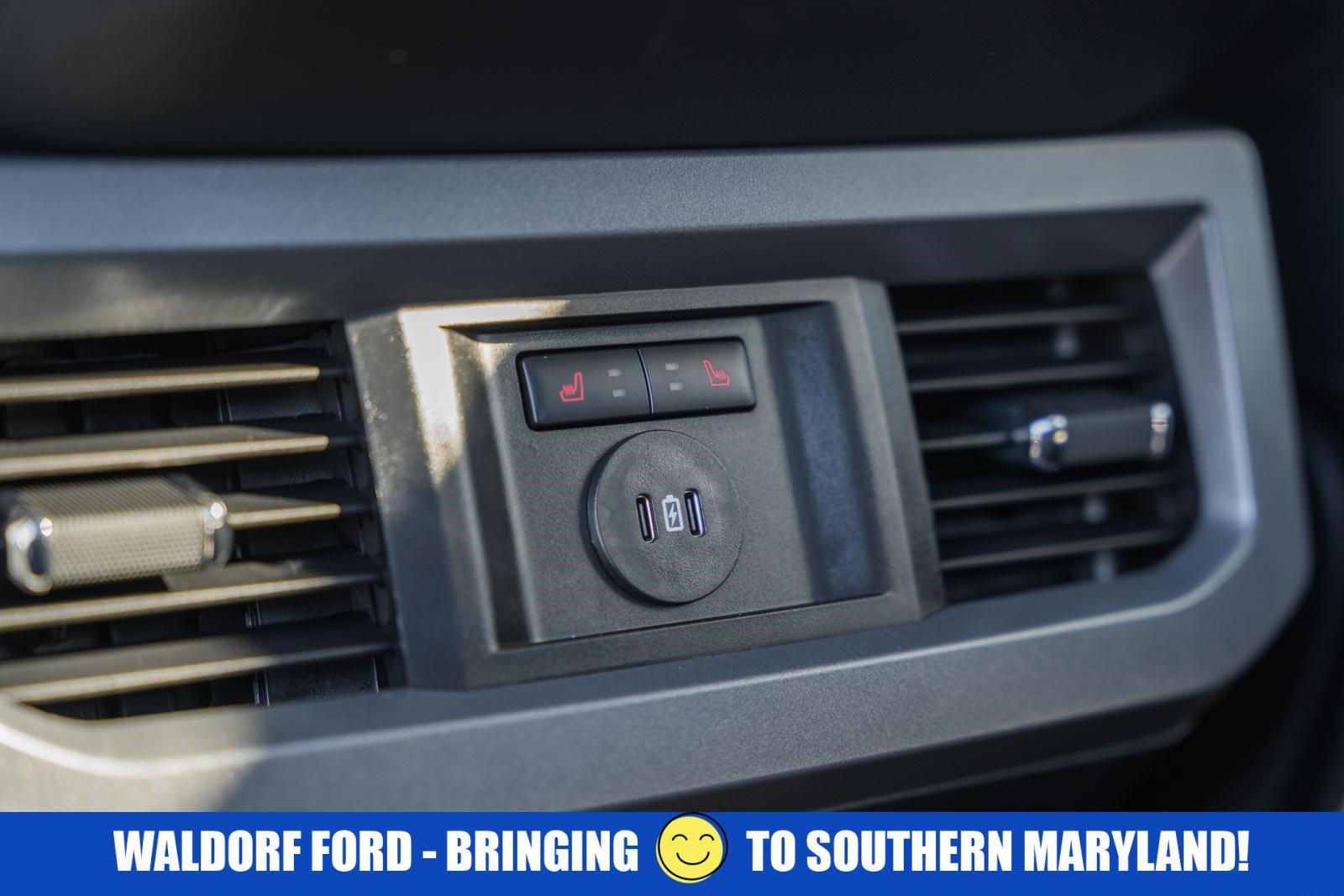 Used 2025 Ford F250 Lariat w/ Lariat Ultimate Package image 44