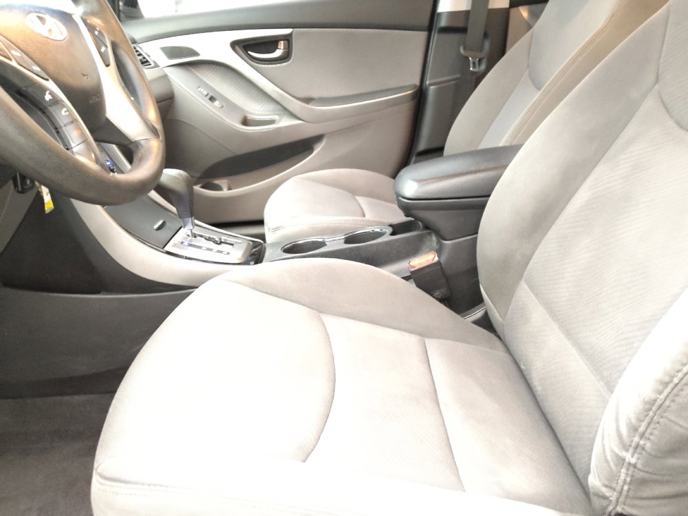 Used 2013 Hyundai Elantra GLS w/ Preferred Pkg image 17