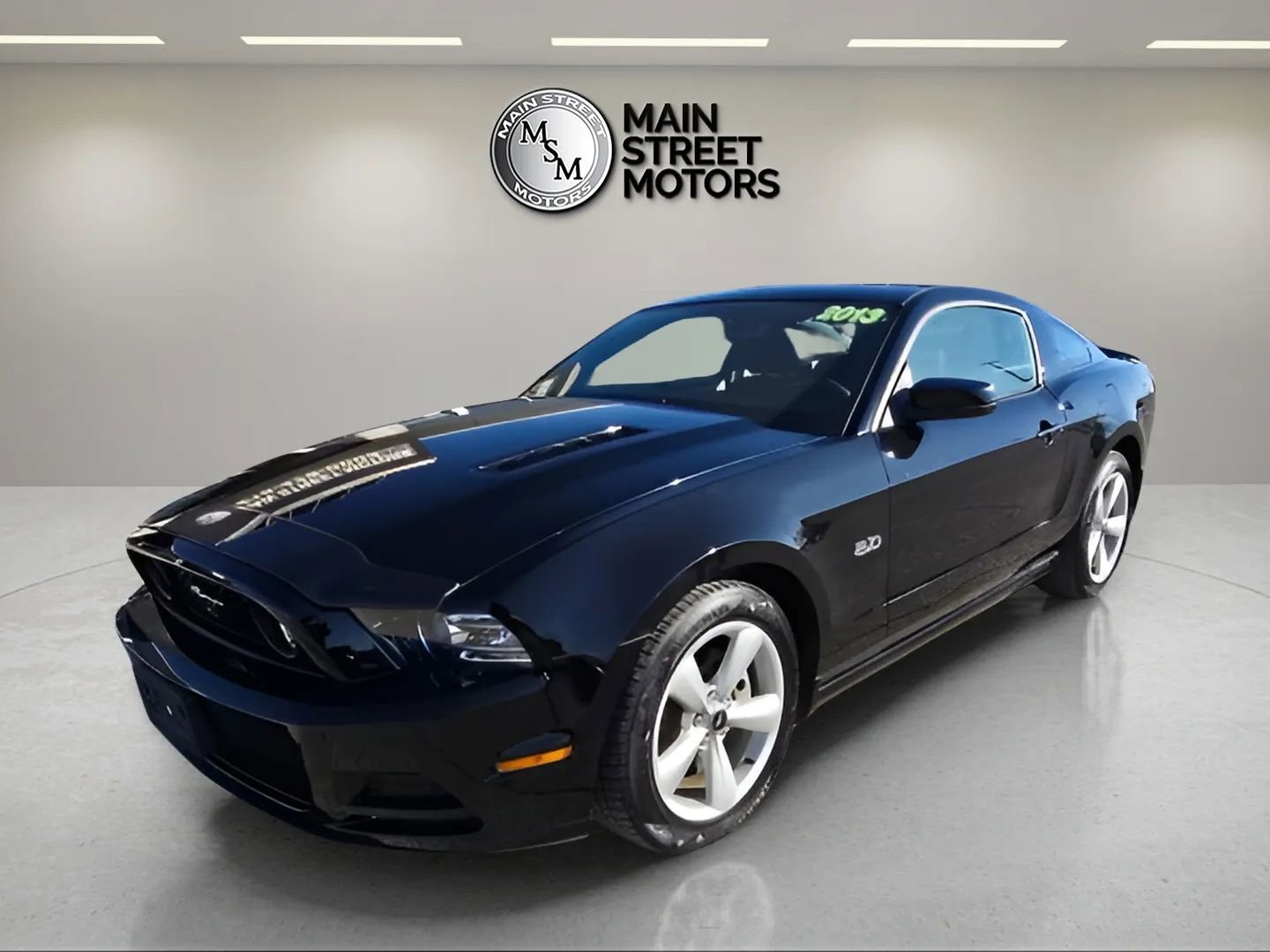 Used 2013 Ford Mustang GT image 1