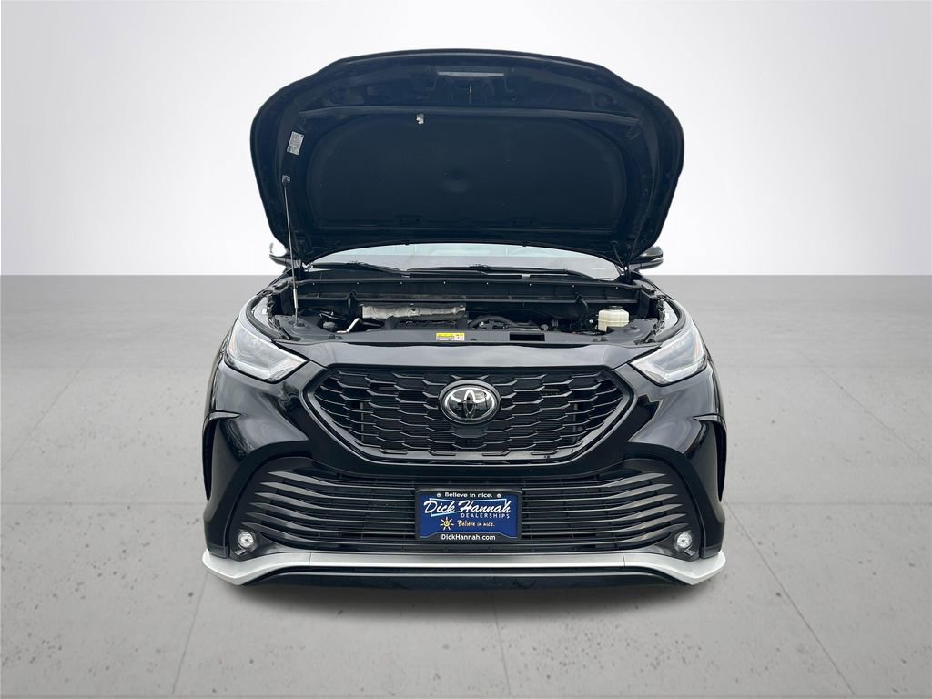 Used 2023 Toyota Highlander XSE image 4