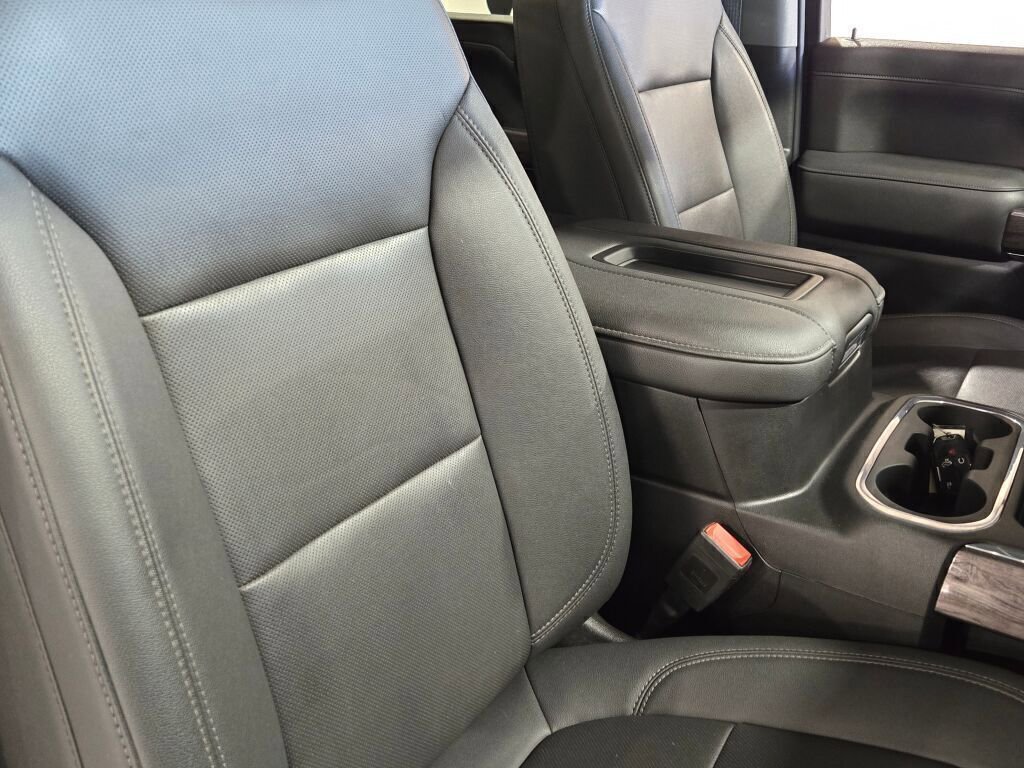 Used 2022 Chevrolet Silverado 3500 LTZ w/ LTZ Plus Package image 10