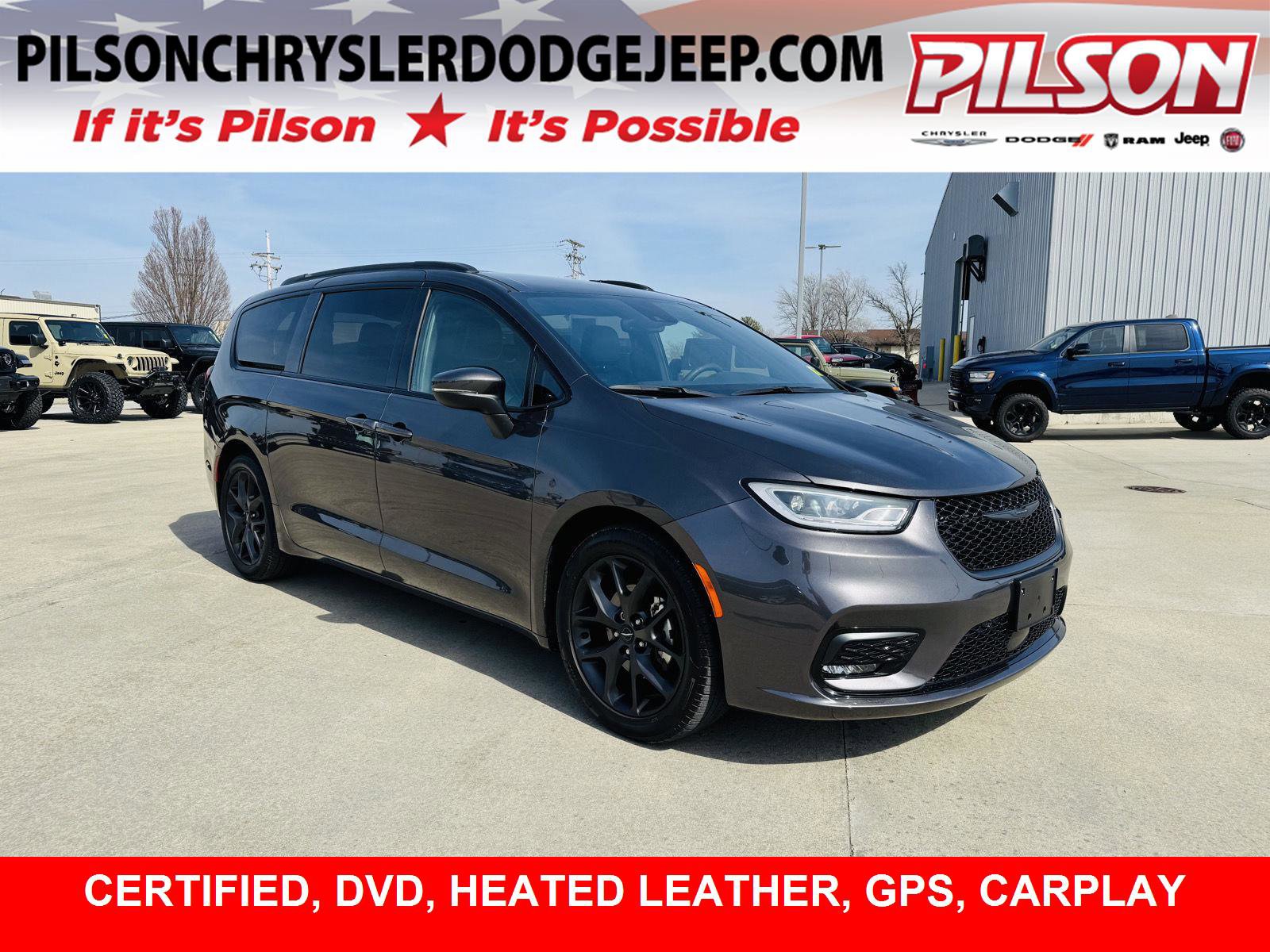Used 2023 Chrysler Pacifica Touring-L w/ Uconnect Theater Family Group image 1