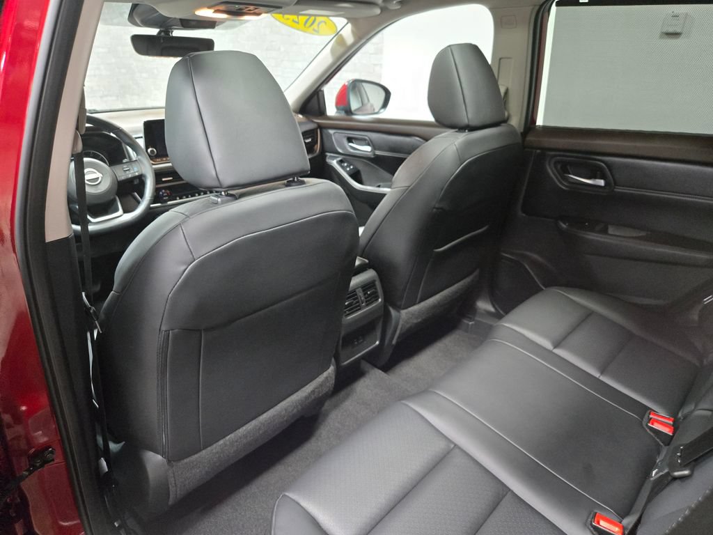 Used 2023 Nissan Rogue SV w/ SV Premium B Package AWD/4WD image 35