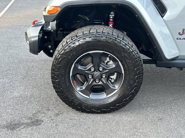 Used 2022 Jeep Gladiator Rubicon w/ Cold Weather Group image 13