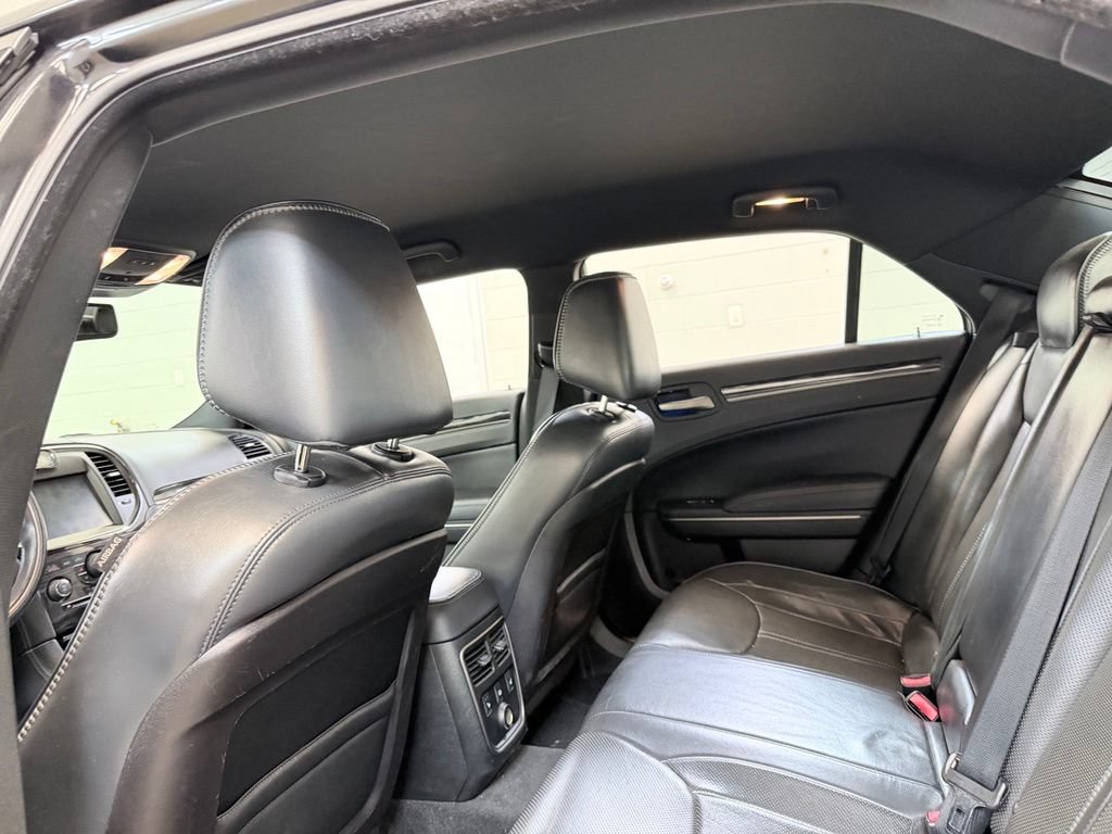 Used 2014 Chrysler 300 C AWD/4WD image 20