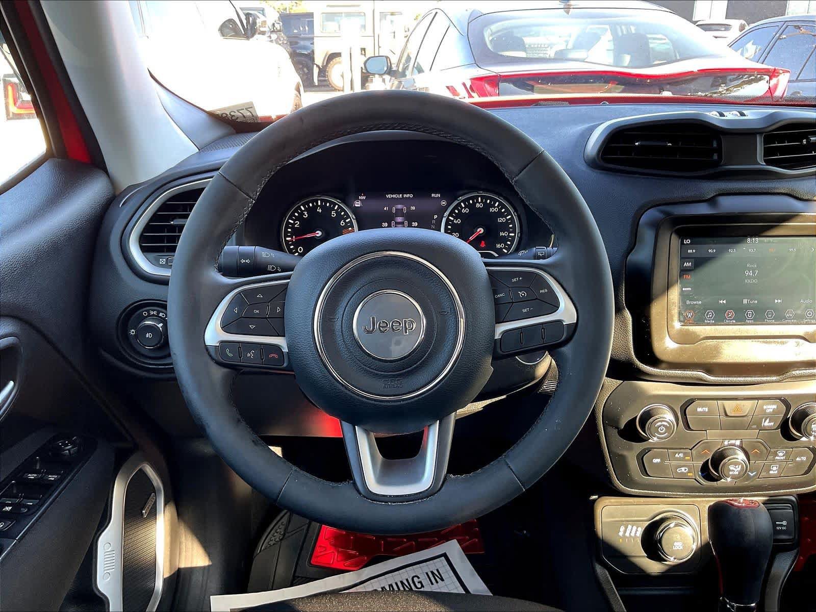 Used 2021 Jeep Renegade Latitude w/ Sun & Sound Group AWD/4WD image 8