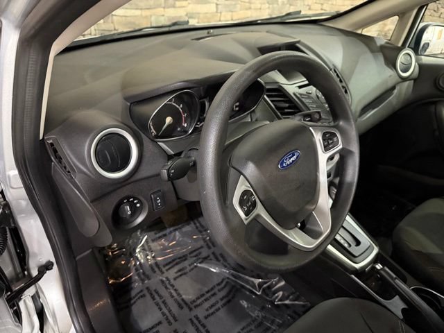 Used 2019 Ford Fiesta SE FWD image 12