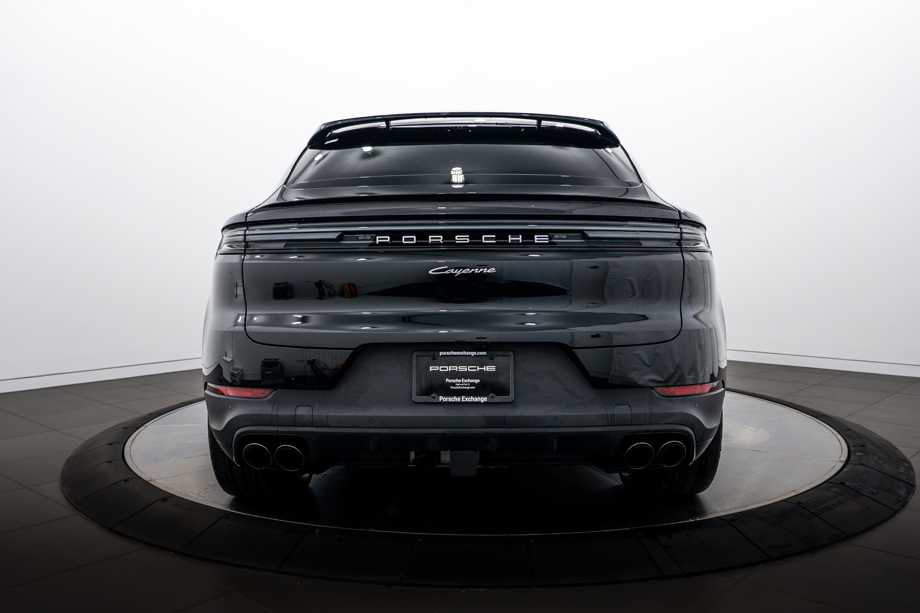 Certified 2026 Porsche Cayenne Coupe AWD/4WD image 6