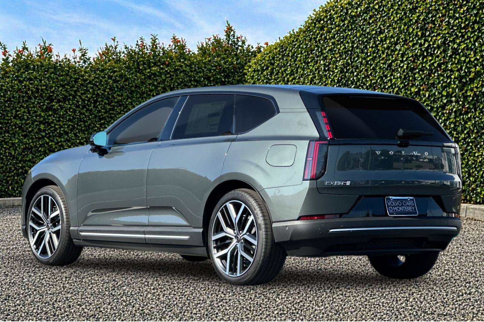New 2027 Volvo EX60 Ultra AWD/4WD image 4