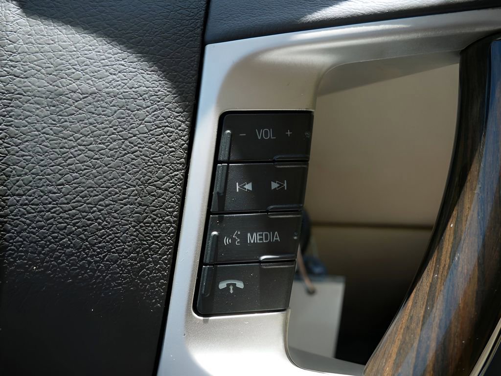 Used 2010 Lincoln MKX AWD image 19